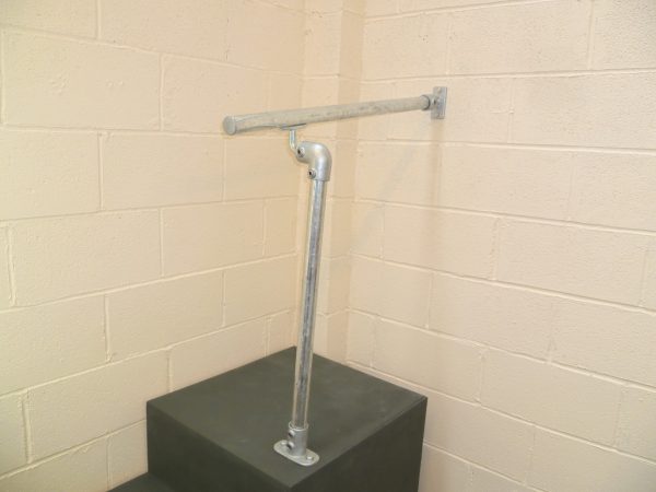 Offset Wall to Floor Mounted Galvanised Steel Handrail (42mm Diameter Tube) – Suits any angle of steps, paths, ramps or driveways and can be mounted to any wall and flat surface quickly and easily
