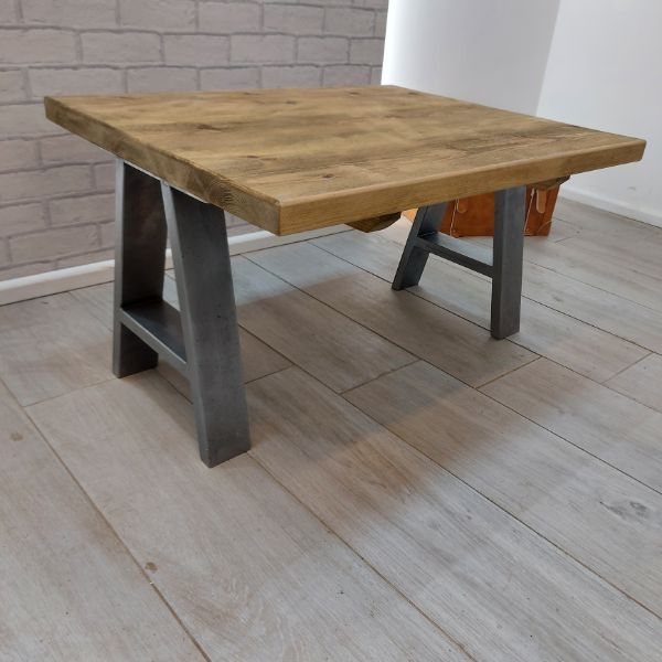 Rustic Coffee table – A leg – The HEBDEN