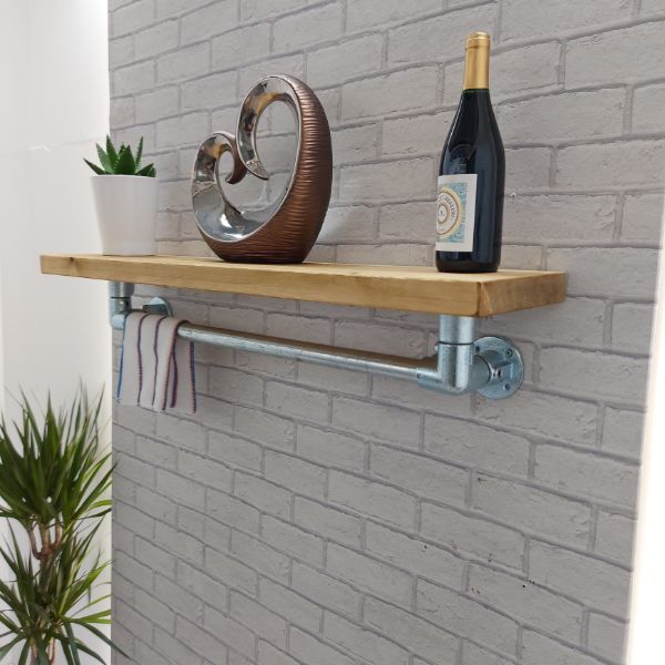 Rustic Kitchen Shelf with Hanging Rail – ADDINGHAM